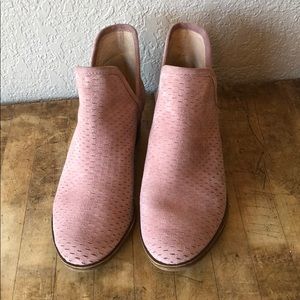 Blush pink Lucky Brand booties